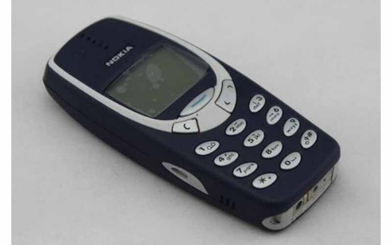 地表最強神機Nokia3310，現在竟然有人用高價收購，簡直變成「手機界的古董」了！