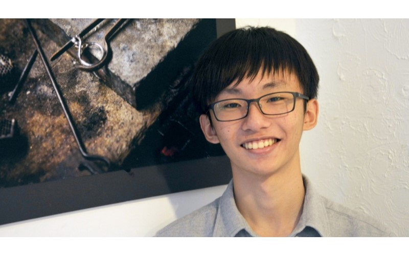 他15歲時就成為矽谷的搶手工程師，出國回來只想告訴台灣人「這件事」