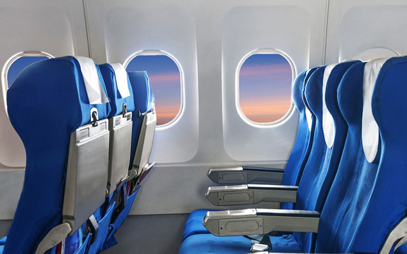 搭飛機時「座椅為何大多沒對齊窗戶」？跟安全無關．．．其實是這原因！
