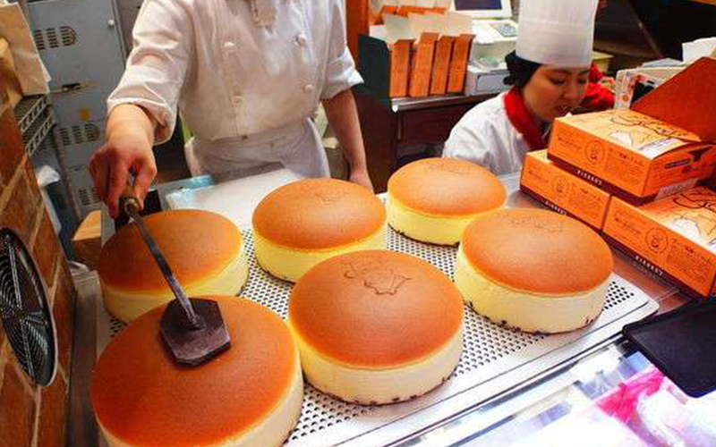 日本這家老爺爺起司蛋糕超受歡迎！超美味的製作影片看完口水都要流下來了
