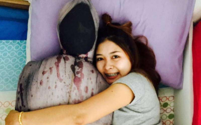 泰國上市一款擬真「屍體抱枕」，陪伴你每個寂寞的夜