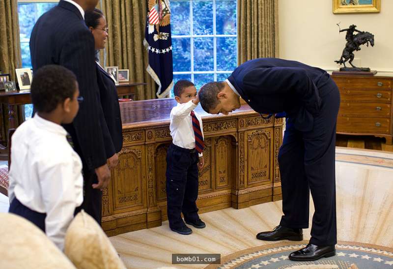 30張照片證明為什麼歐巴馬能當上美國總統！真是又幽默又友善！-2