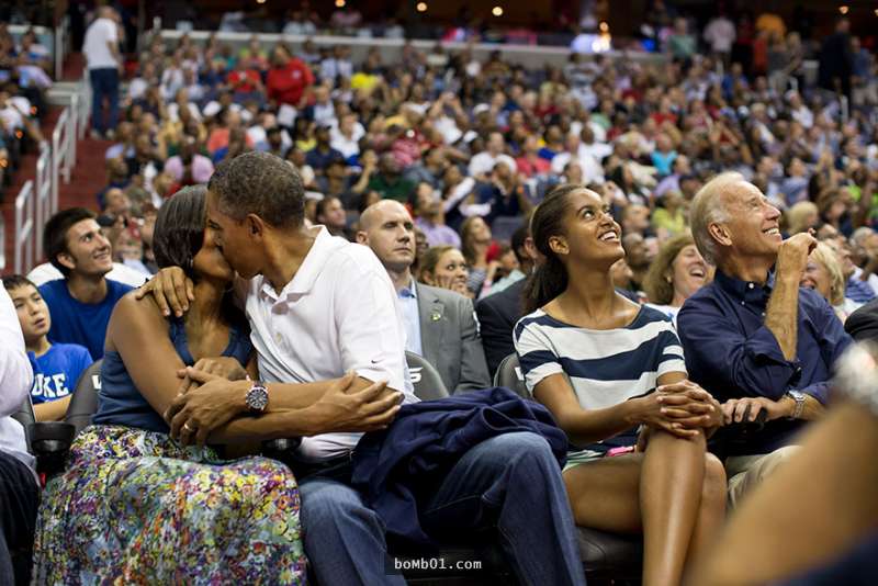 30張照片證明為什麼歐巴馬能當上美國總統！真是又幽默又友善！-4