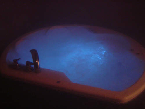 自製《摩鐵風呂》只要一根螢光棒就能讓浴室大大大變身！！-0