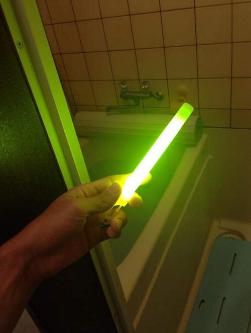 自製《摩鐵風呂》只要一根螢光棒就能讓浴室大大大變身！！-4