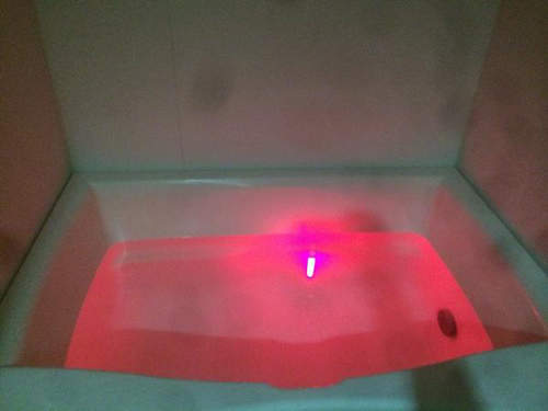 自製《摩鐵風呂》只要一根螢光棒就能讓浴室大大大變身！！-7